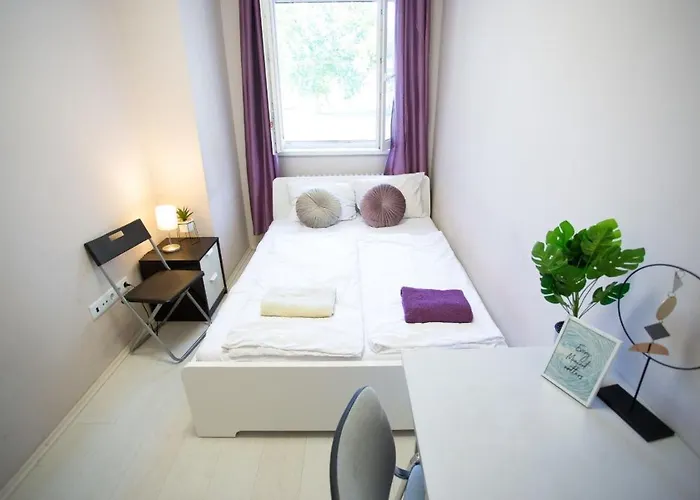 Apartment Cityscape Budget Corvinus Budapest